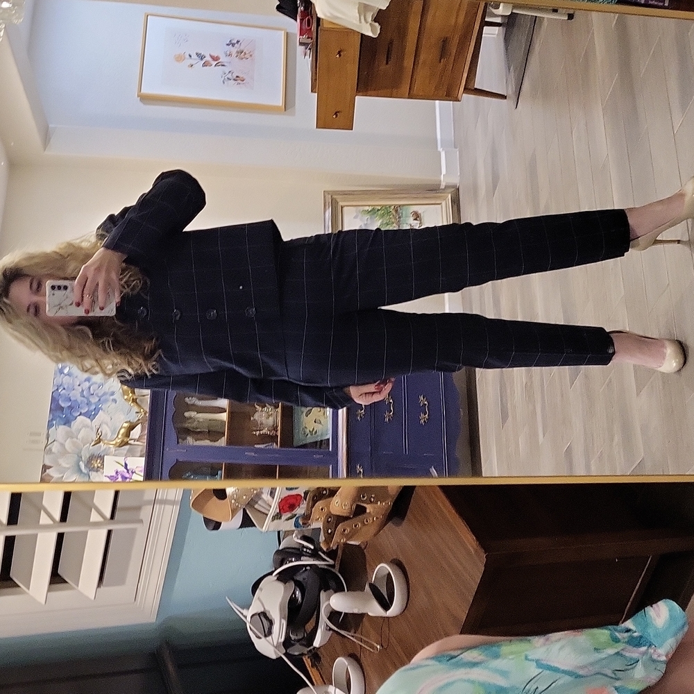 Worth New York Wool Blend Window Pane Navy Cropped Blazer and Ankle Pant Set 6